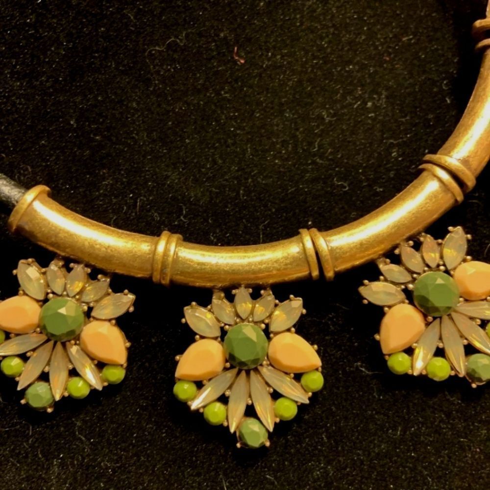 LOFT Matte Gold Cut Crystals Bib Necklace Leather Chain - Picture 3 of 5